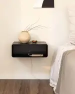 Metallbude Hängender Nachttisch NELIO Schwarz - Moderner schwebender Nachtschrank aus Metall - Kratz-, Stoß- & Schlagfest - 47x17x25 cm